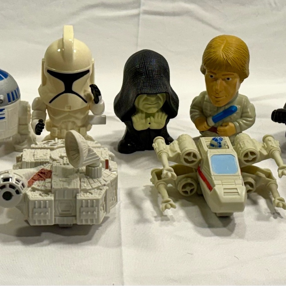 Star Wars White and Black Action Figures and Playsets